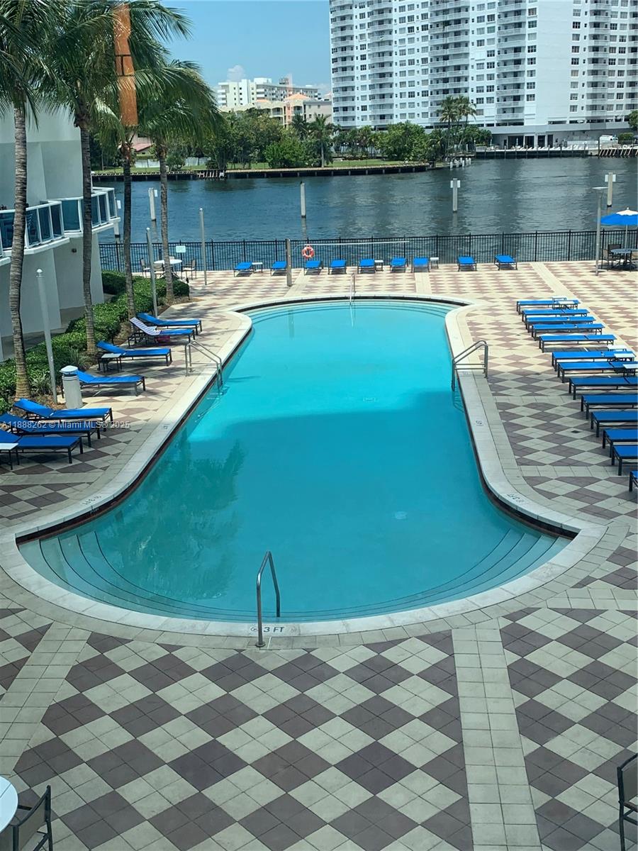 Photo of 1945 Ocean Dr  #1605, Hallandale Beach, Florida, 33009 - 