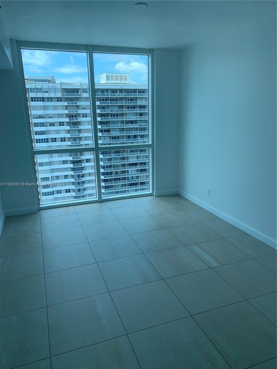 Photo of 1945 Ocean Dr  #1605, Hallandale Beach, Florida, 33009 - 