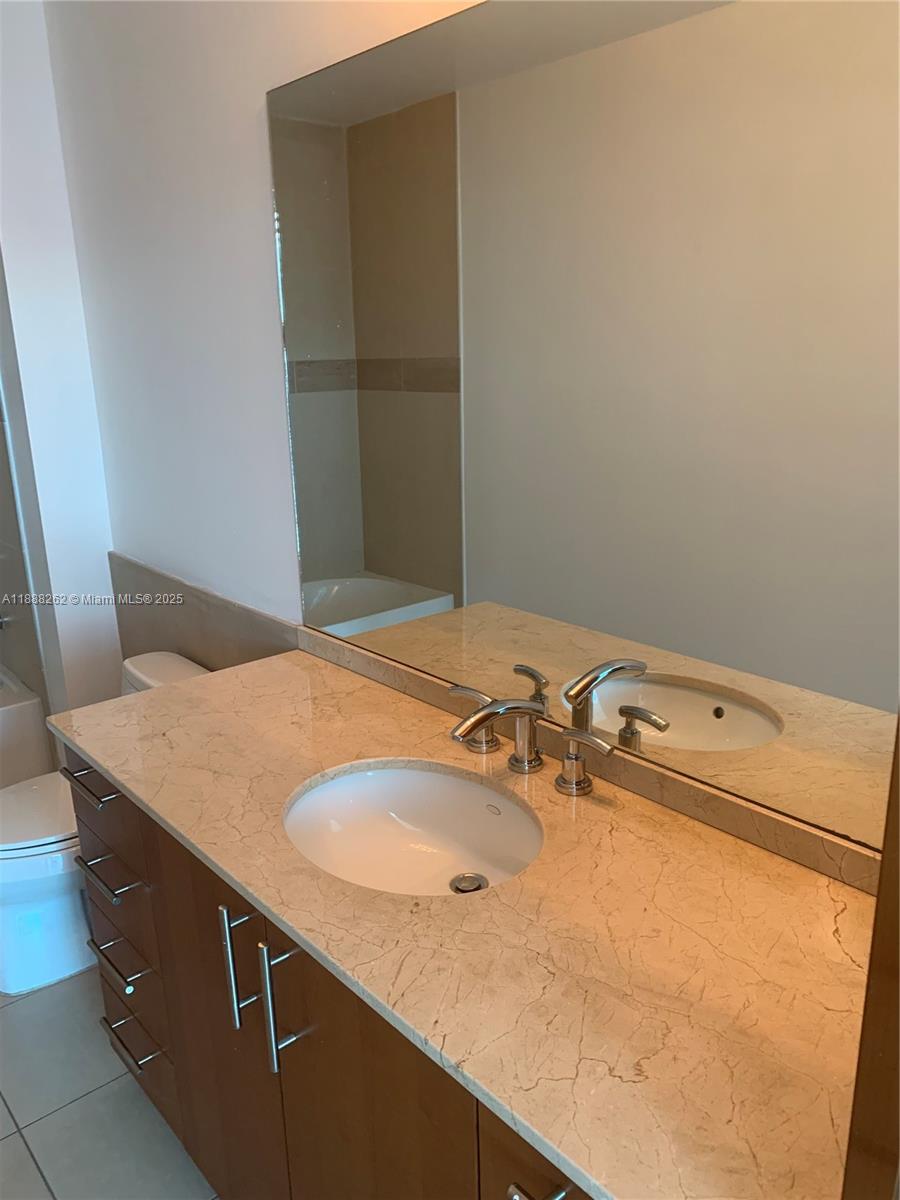 Photo of 1945 Ocean Dr  #1605, Hallandale Beach, Florida, 33009 - 