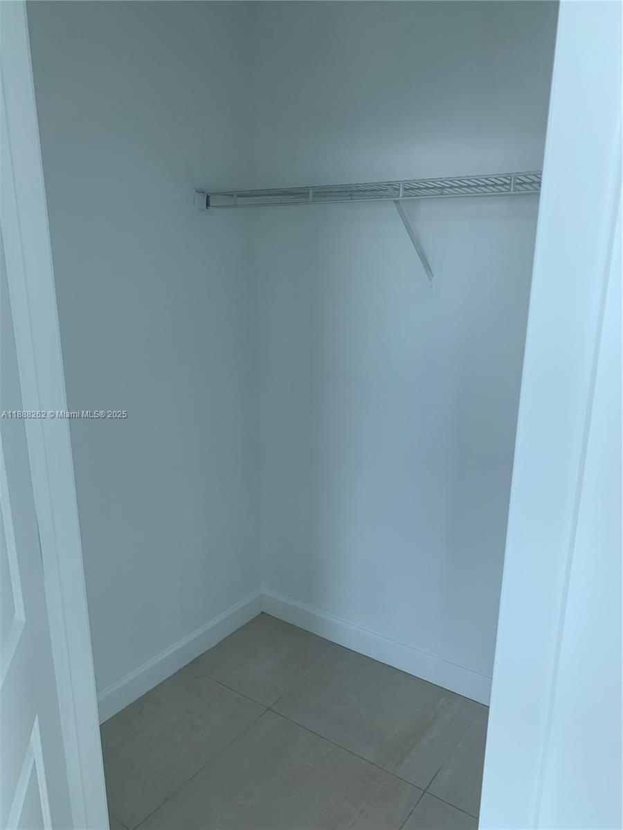 Photo of 1945 Ocean Dr  #1605, Hallandale Beach, Florida, 33009 - 