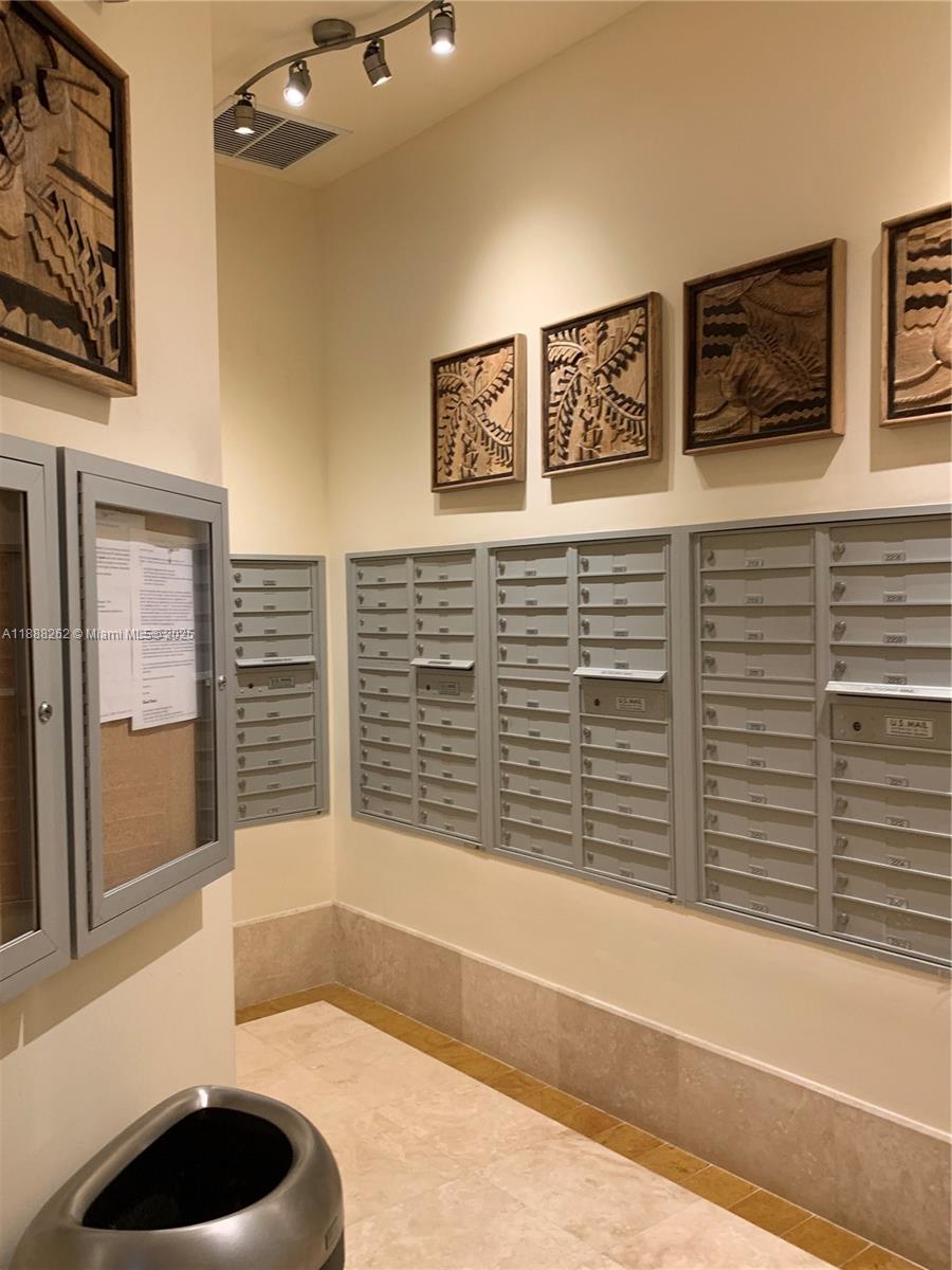 Photo of 1945 Ocean Dr  #1605, Hallandale Beach, Florida, 33009 - 
