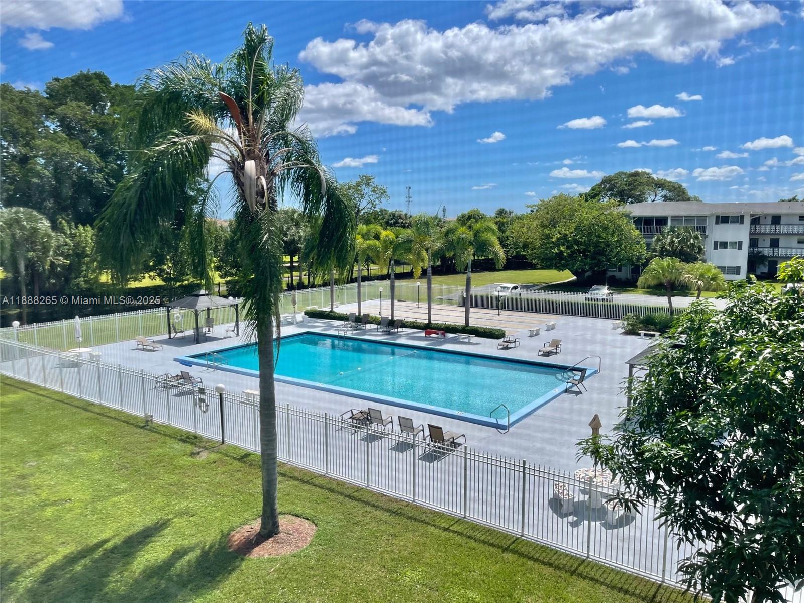 307 1 / 1 672 sq. ft. $ 2025-10-01 0 Photo
