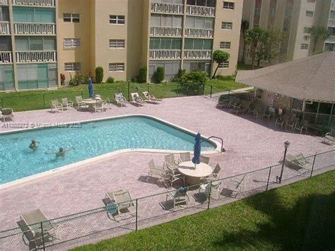 Photo of 610 12th Ave  #308, Hallandale Beach, Florida, 33009 - 