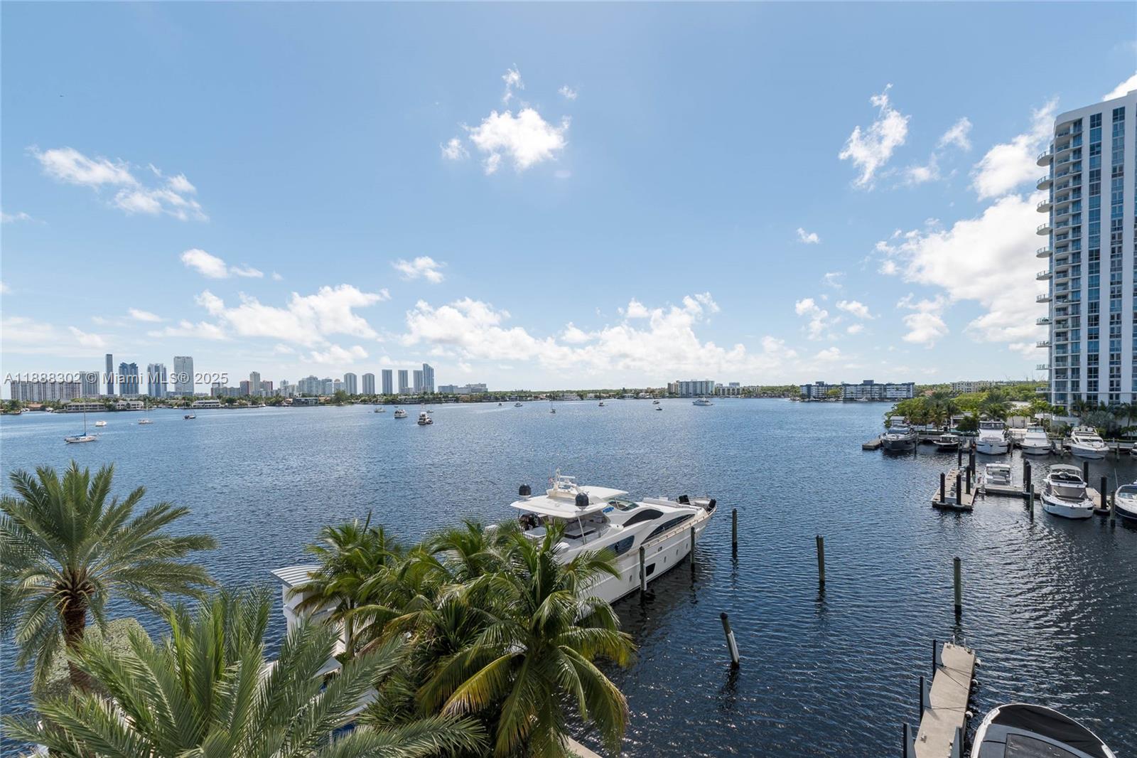 Photo of 17301 Biscayne Blvd  #411, North Miami Beach, Florida, 33160 - 