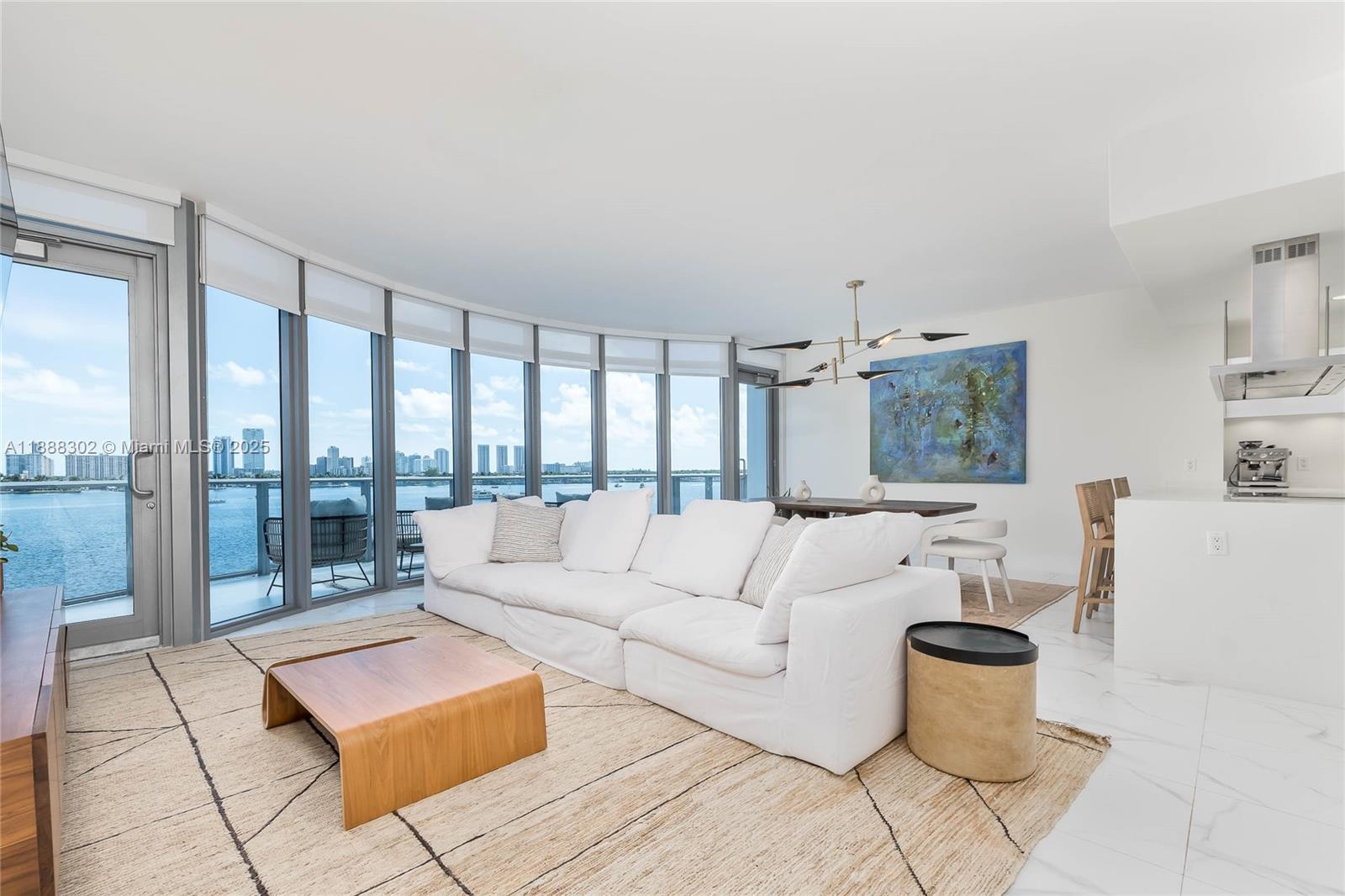 Photo of 17301 Biscayne Blvd  #411, North Miami Beach, Florida, 33160 - 