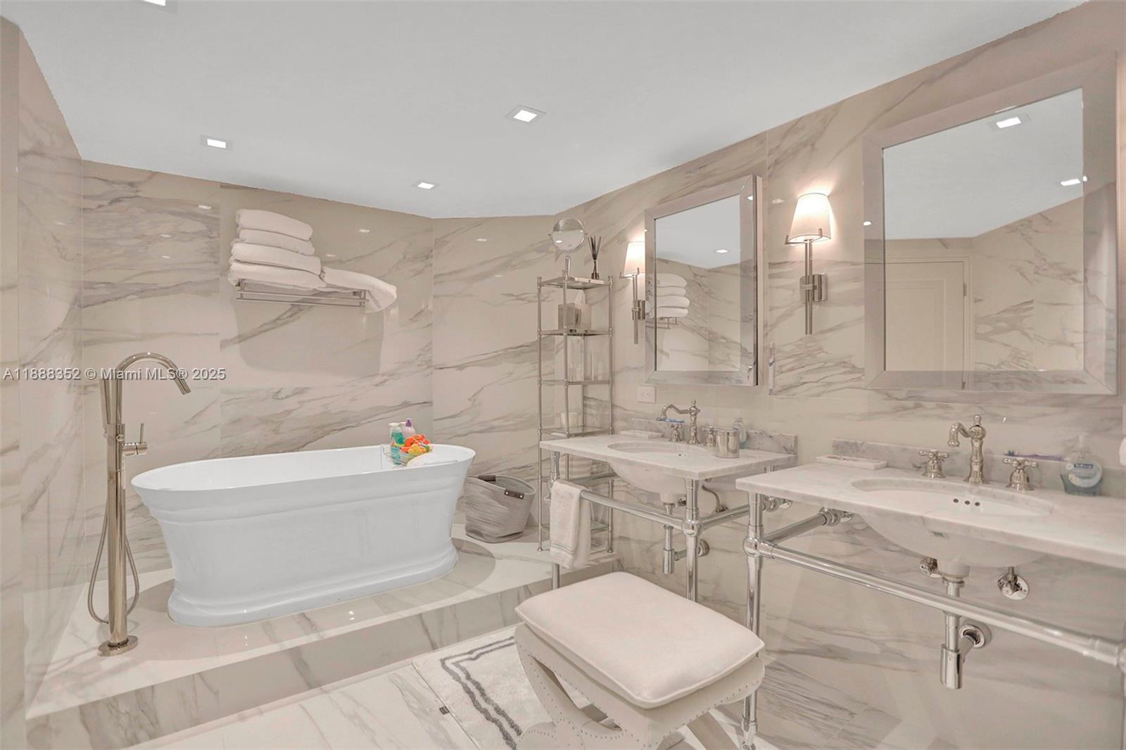 Ver detalles 2207 2 / 3 2000 sq. ft. $ 2025-10-01 0 foto