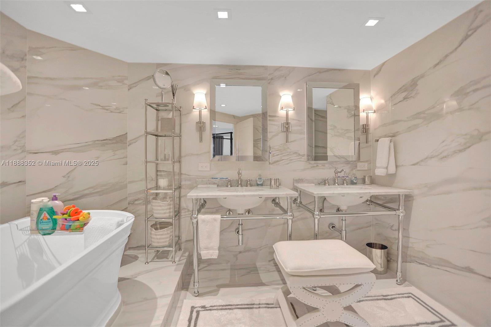 Ver detalles 2207 2 / 3 2000 sq. ft. $ 2025-10-01 0 foto