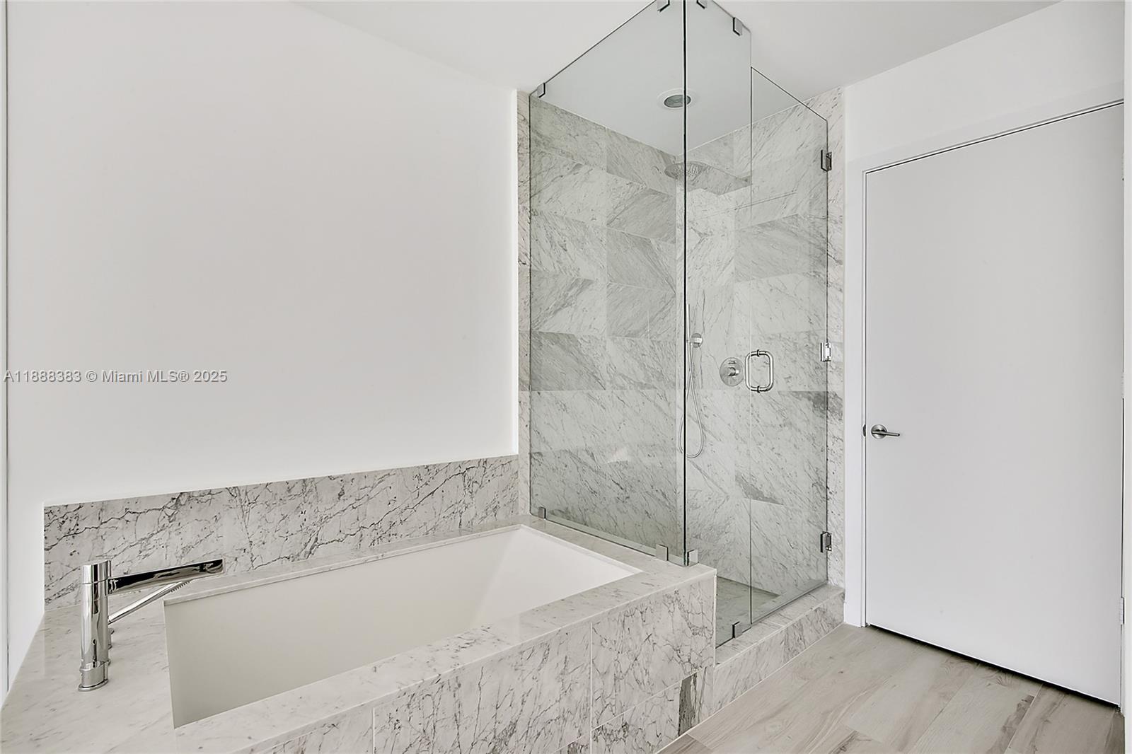 904 2 / 3 1186 sq. ft. $ 2025-10-01 0 Photo