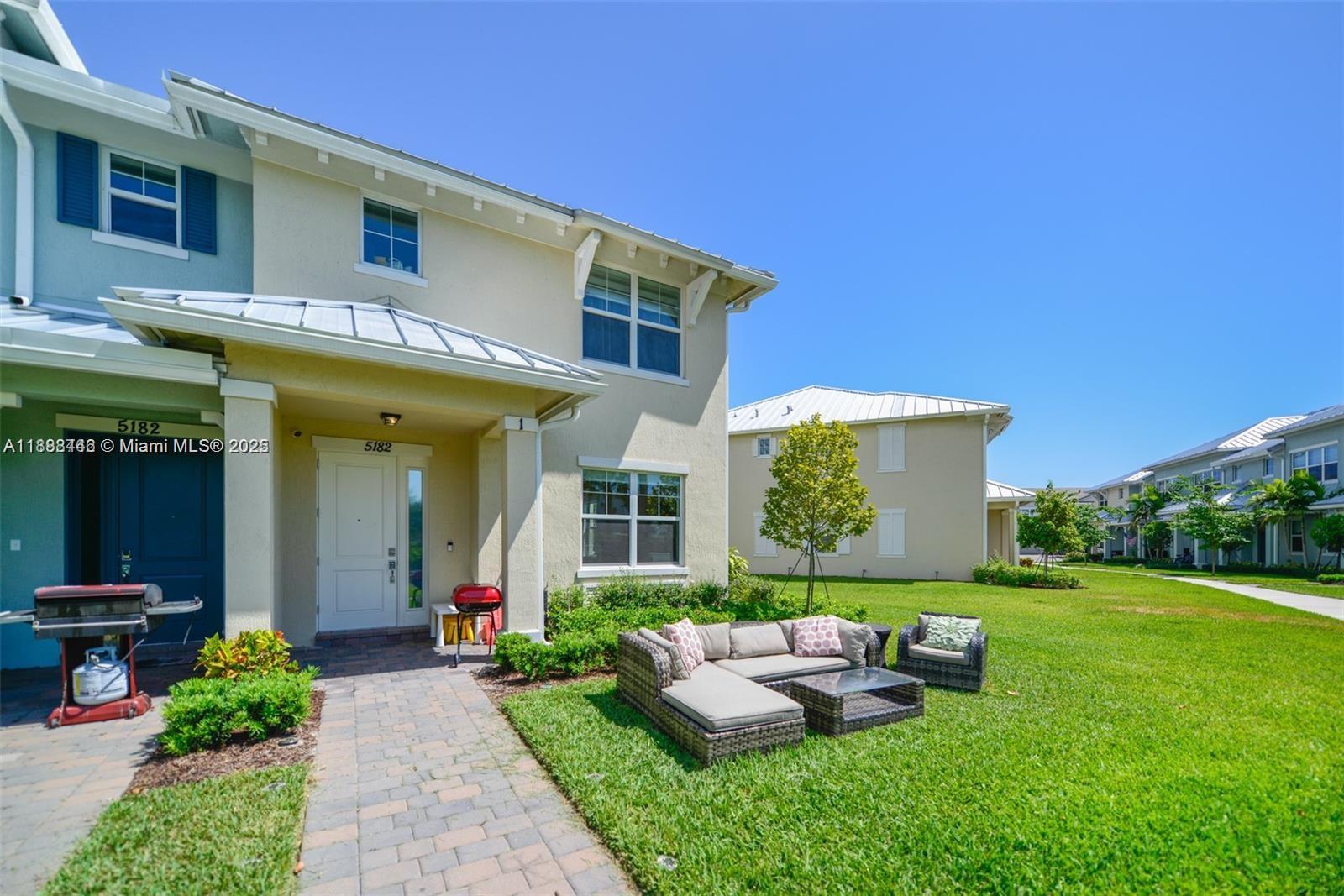 5182 3 / 3 1561 sq. ft. $ 2025-10-01 0 Photo