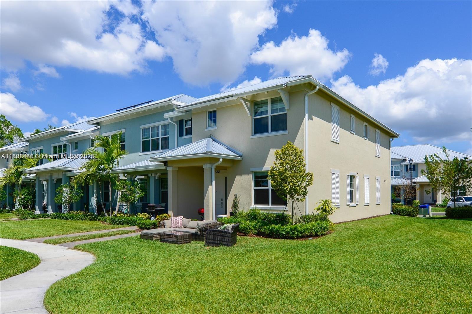 5182 3 / 3 1561 sq. ft. $ 2025-10-01 0 Photo