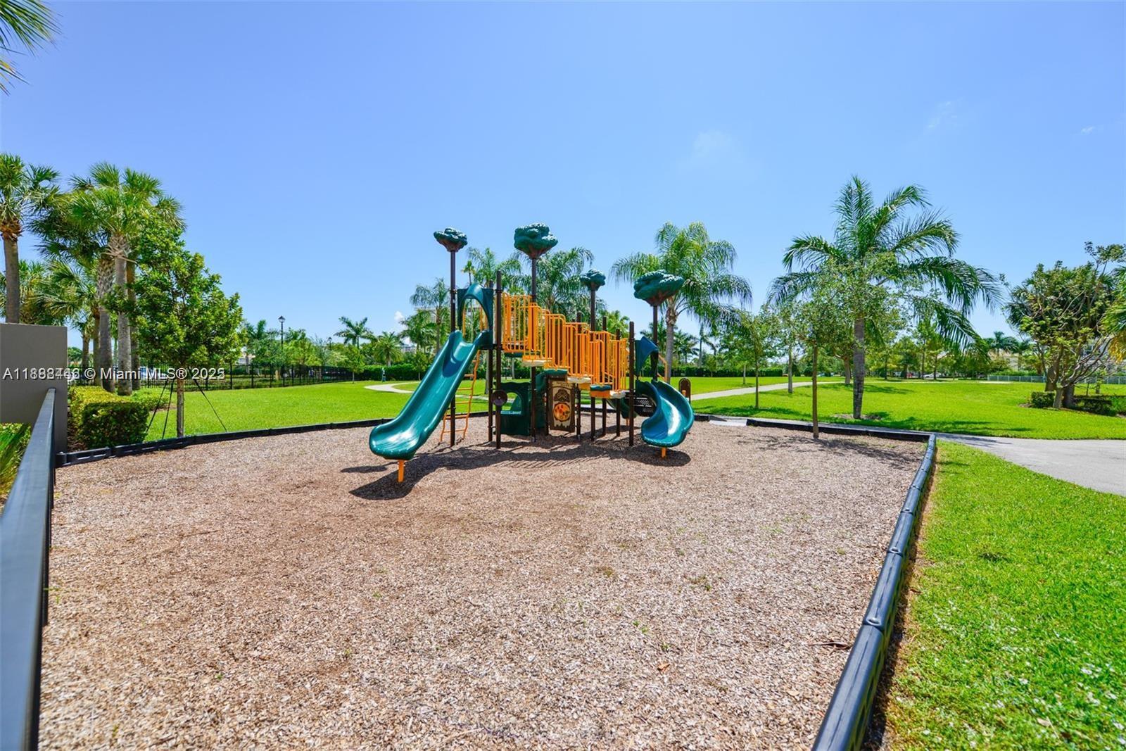 5182 3 / 3 1561 sq. ft. $ 2025-10-01 0 Photo