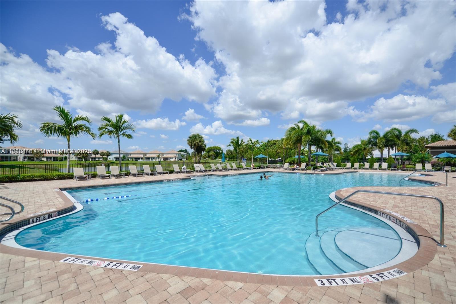 5182 3 / 3 1561 sq. ft. $ 2025-10-01 0 Photo