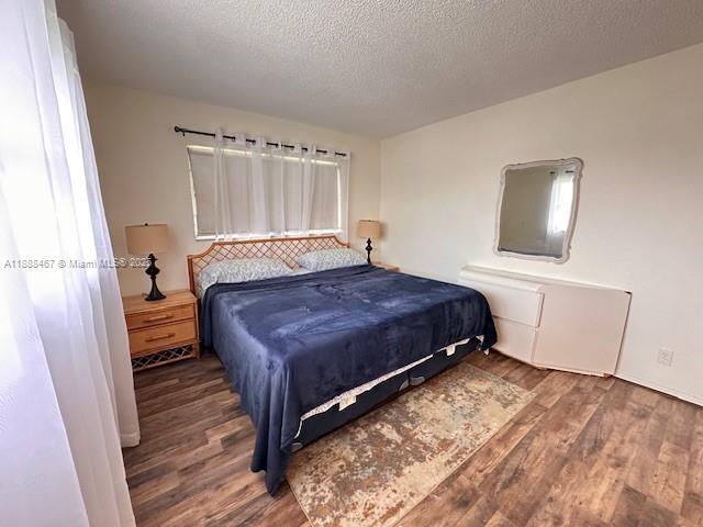 315 1 / 2 775 sq. ft. $ 2025-10-01 0 Photo