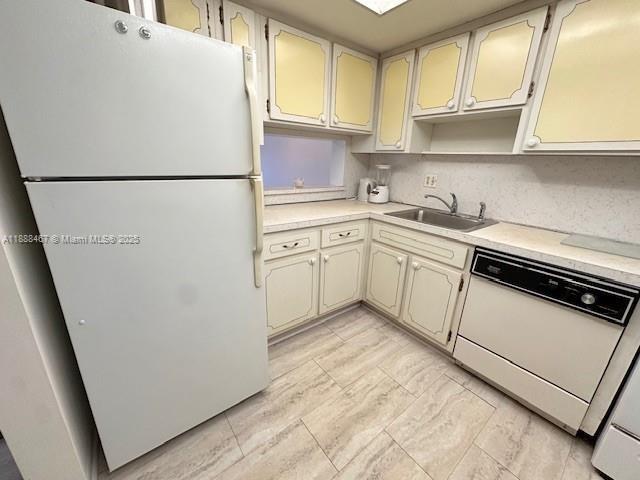 315 1 / 2 775 sq. ft. $ 2025-10-01 0 Photo