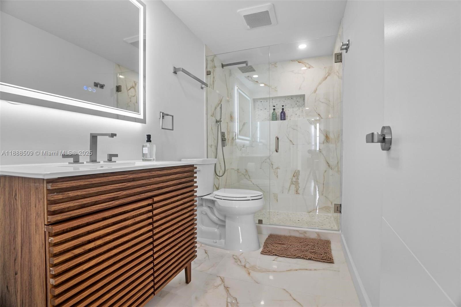 2108 2 / 2 1220 sq. ft. $ 2025-10-01 0 Photo