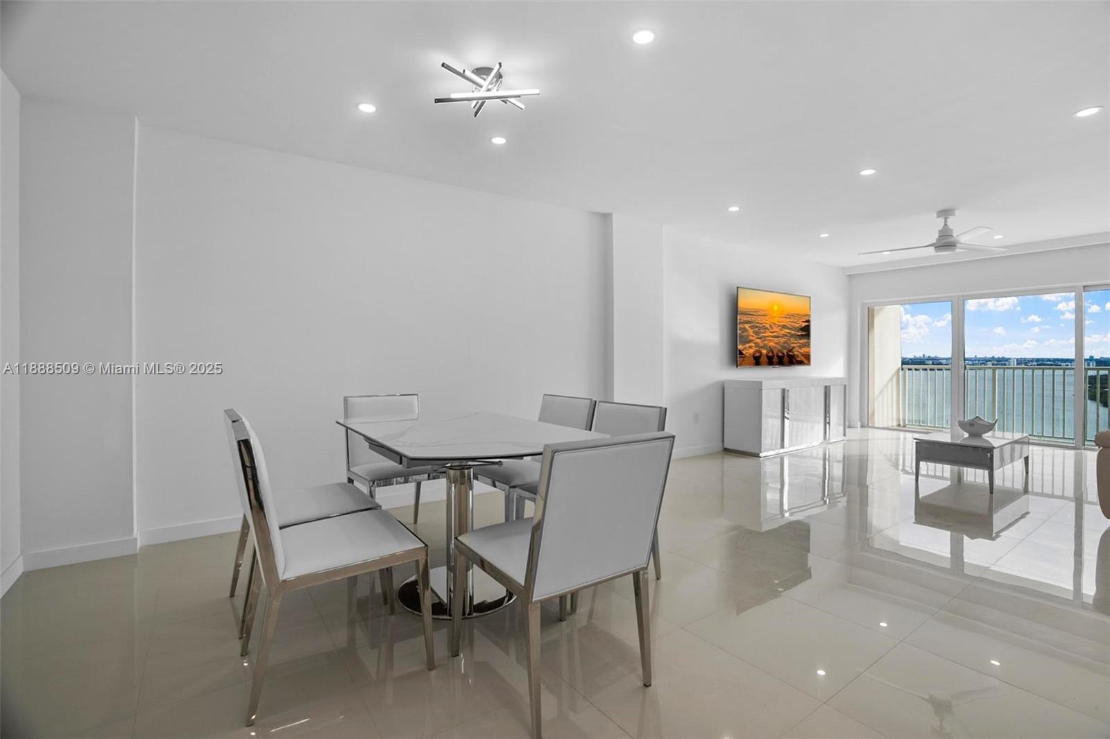2108 2 / 2 1220 sq. ft. $ 2025-10-01 0 Photo
