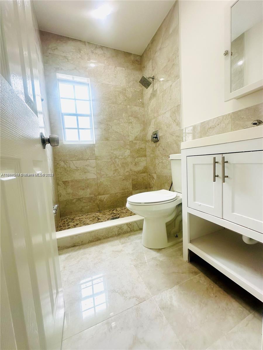   /  1809 sq. ft. $ 2025-10-01 0 foto