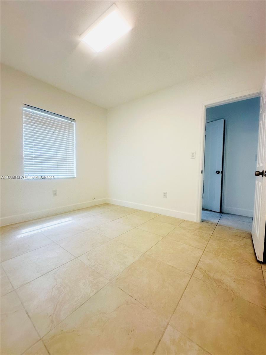   /  1809 sq. ft. $ 2025-10-01 0 foto