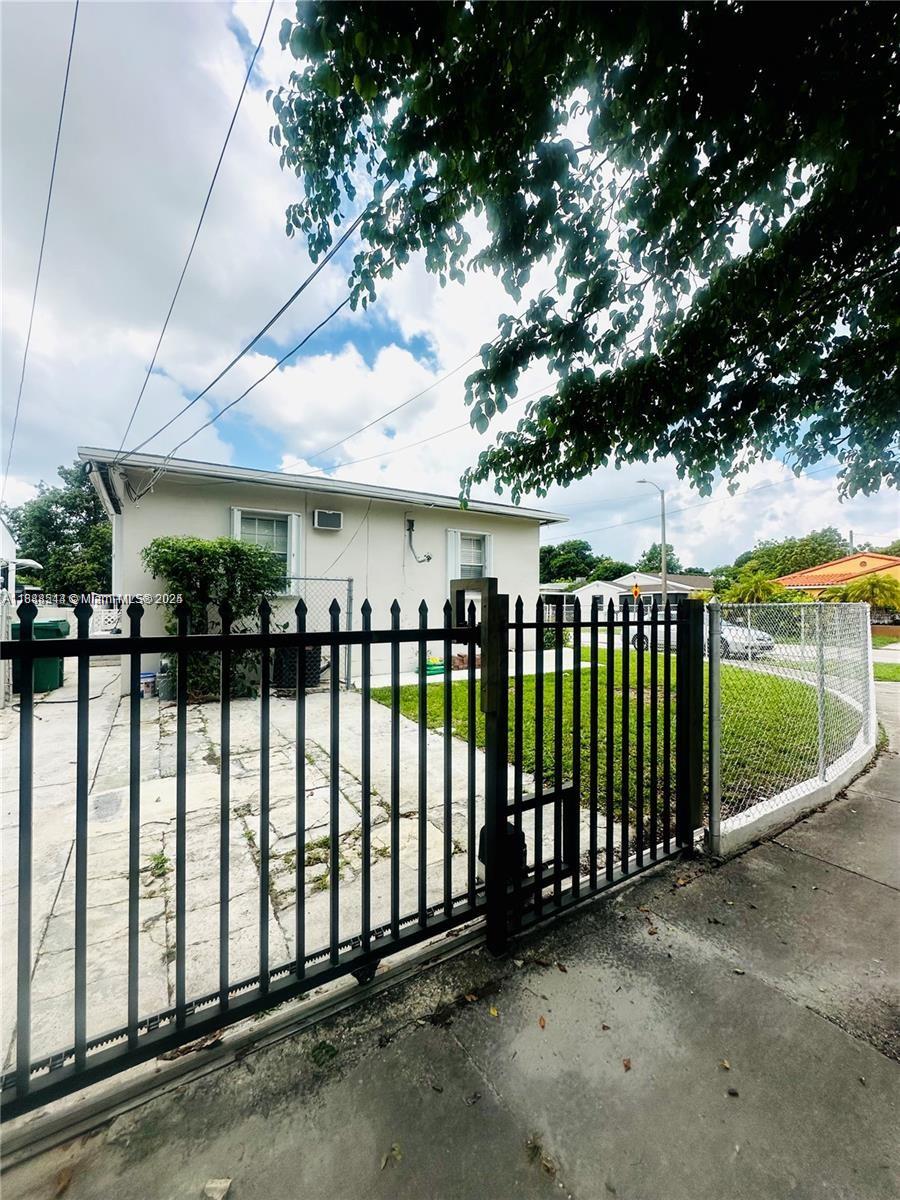   /  1809 sq. ft. $ 2025-10-01 0 foto