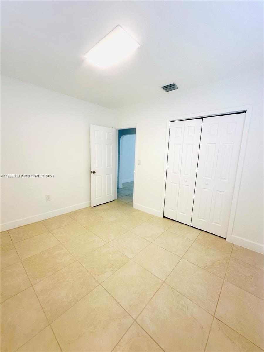  /  1809 sq. ft. $ 2025-10-01 0 foto