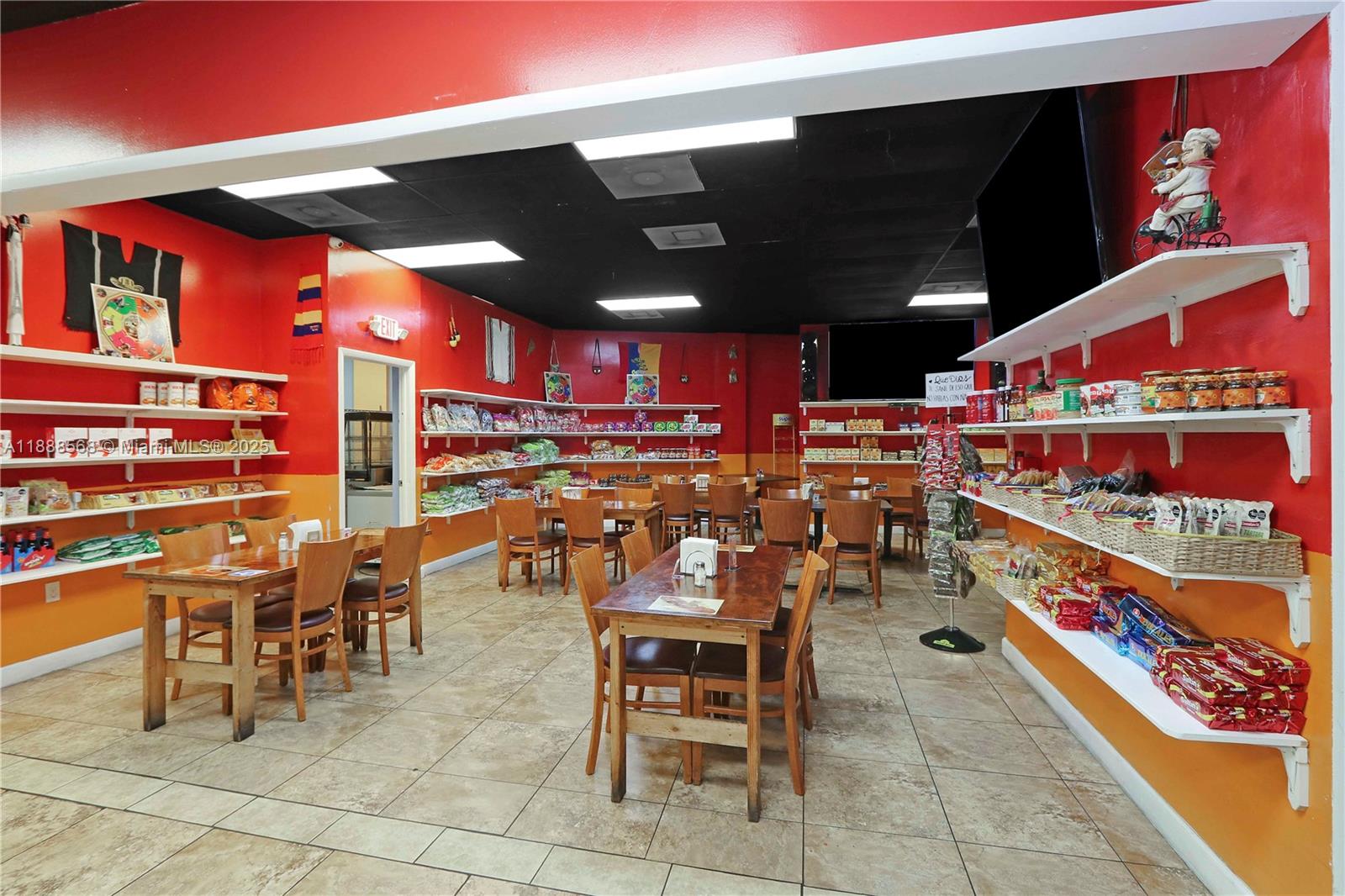 Подробнее / кв.футов $ 2025-10-01 0 Фото