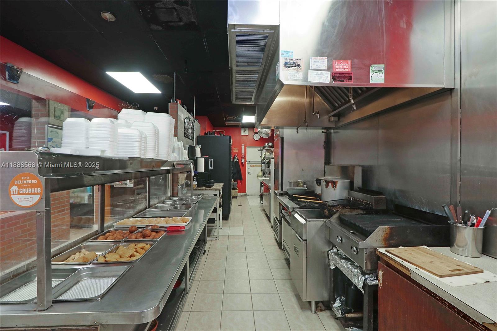 Подробнее / кв.футов $ 2025-10-01 0 Фото