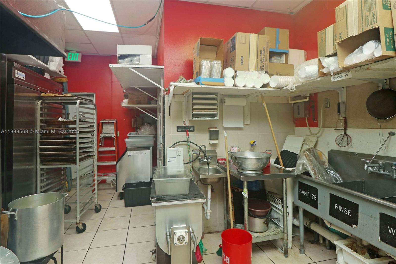 Подробнее / кв.футов $ 2025-10-01 0 Фото