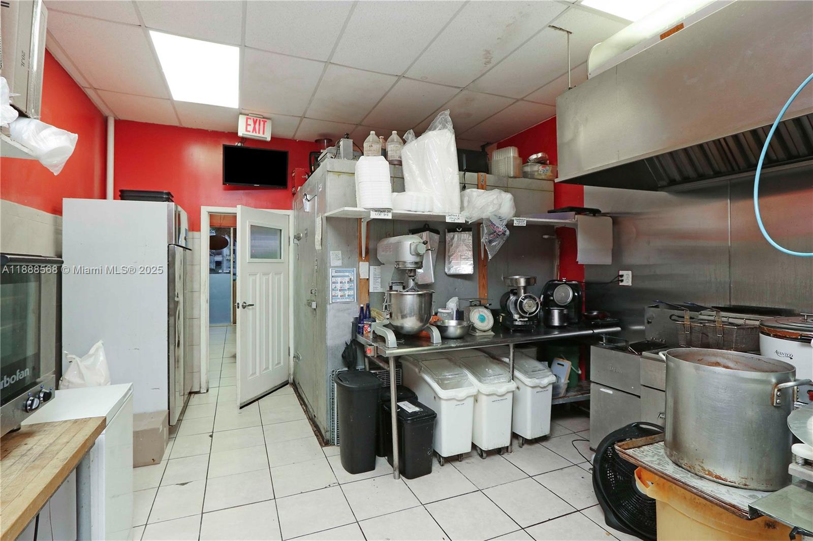 Подробнее / кв.футов $ 2025-10-01 0 Фото