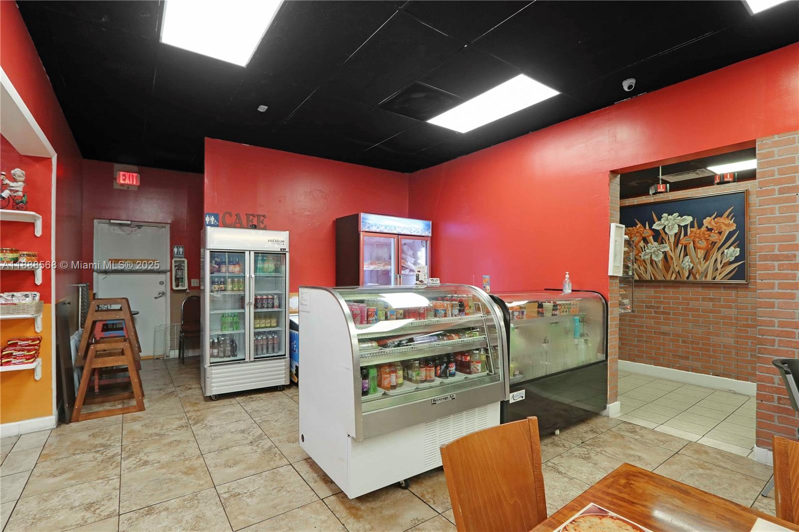 Подробнее / кв.футов $ 2025-10-01 0 Фото