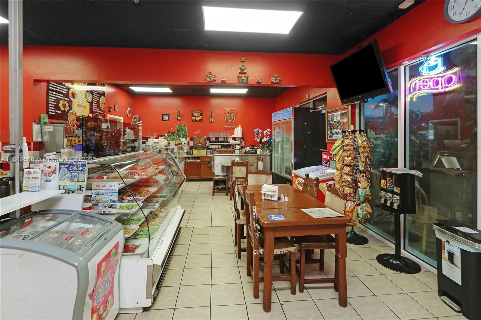 Подробнее / кв.футов $ 2025-10-01 0 Фото