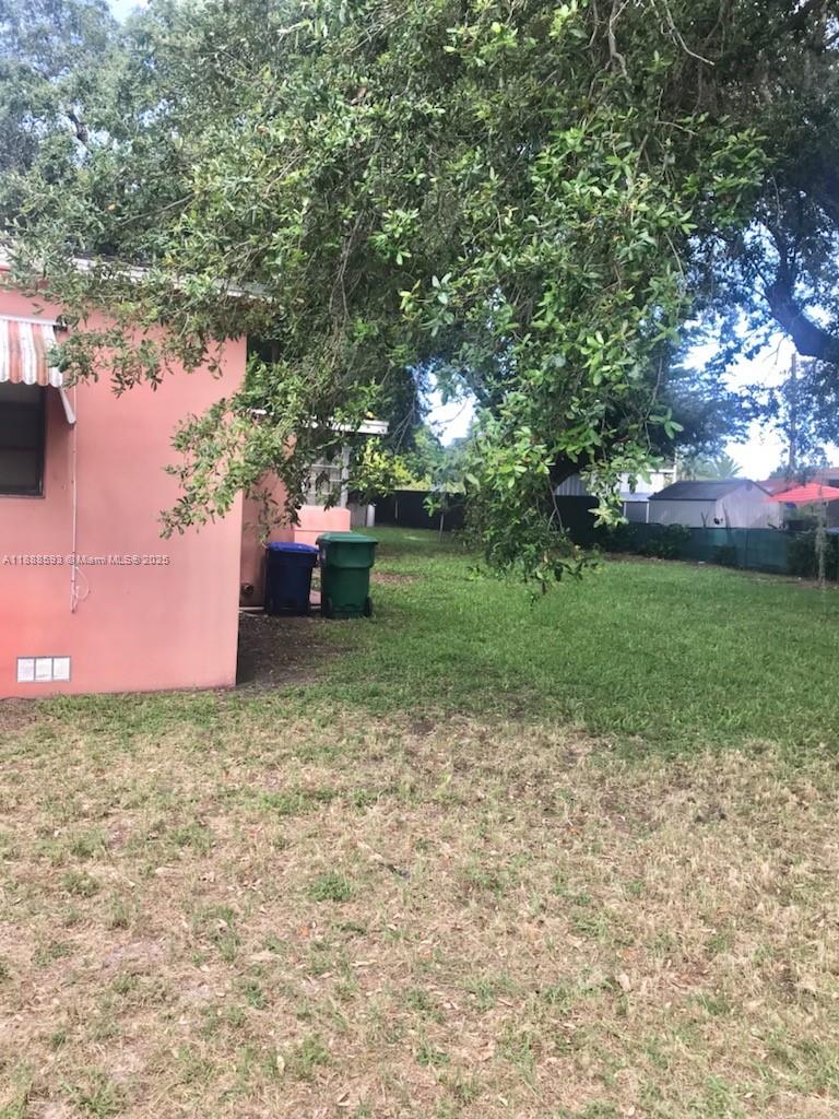 See details / 1917 sq. ft. $ 2025-10-01 0 Photo