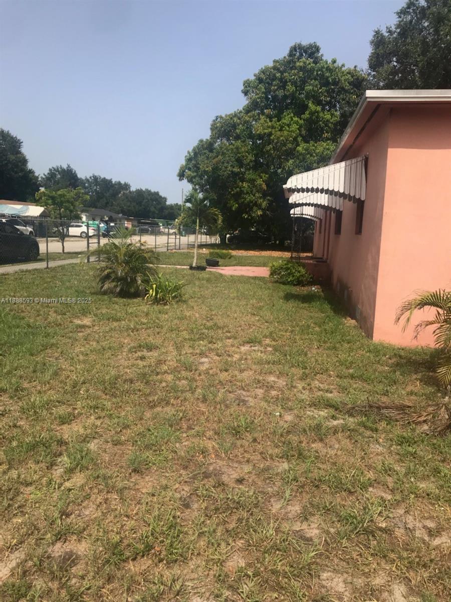 See details / 1917 sq. ft. $ 2025-10-01 0 Photo
