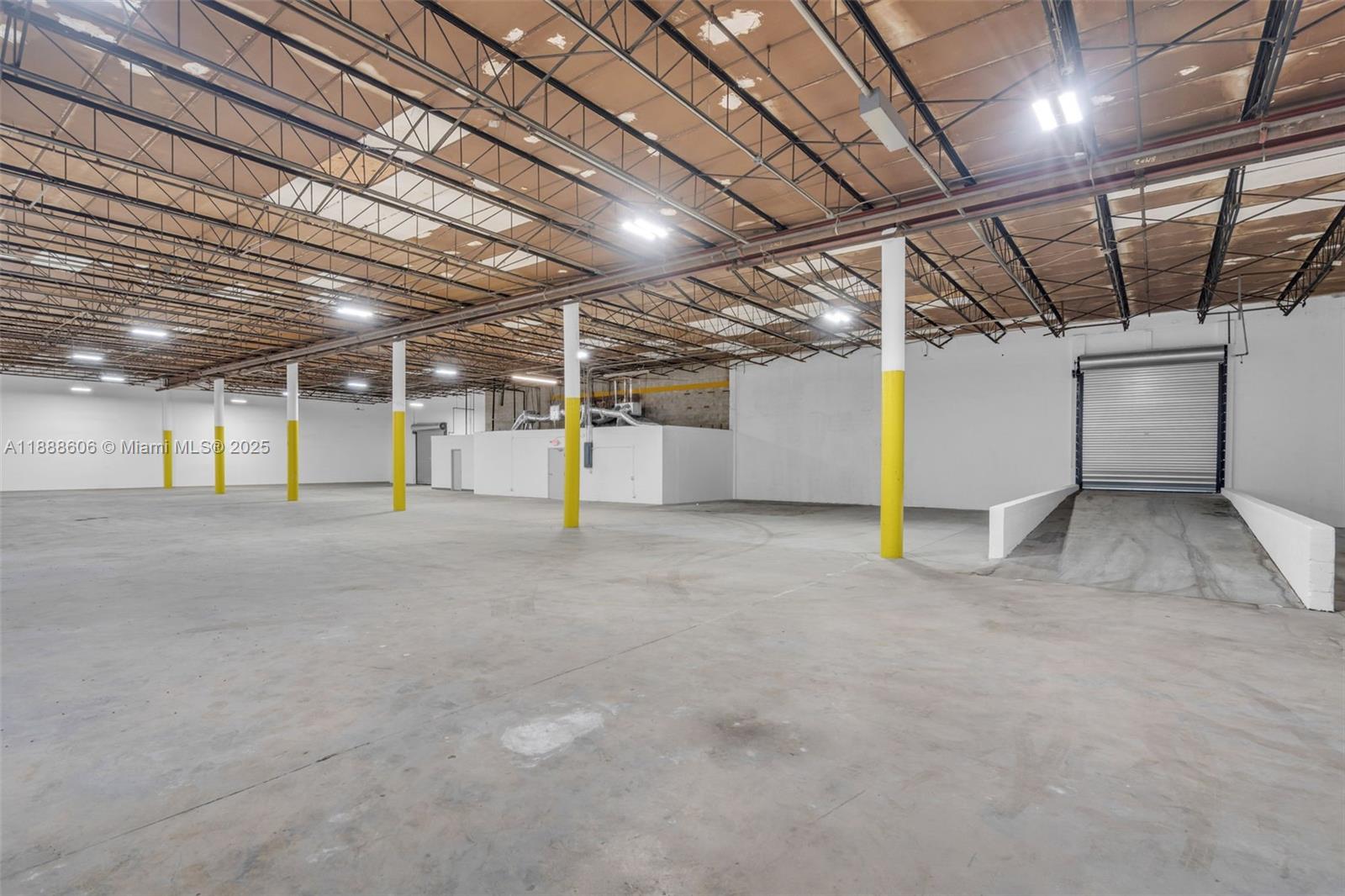 1D  /   sq. ft. $ 2025-10-02 0 Photo