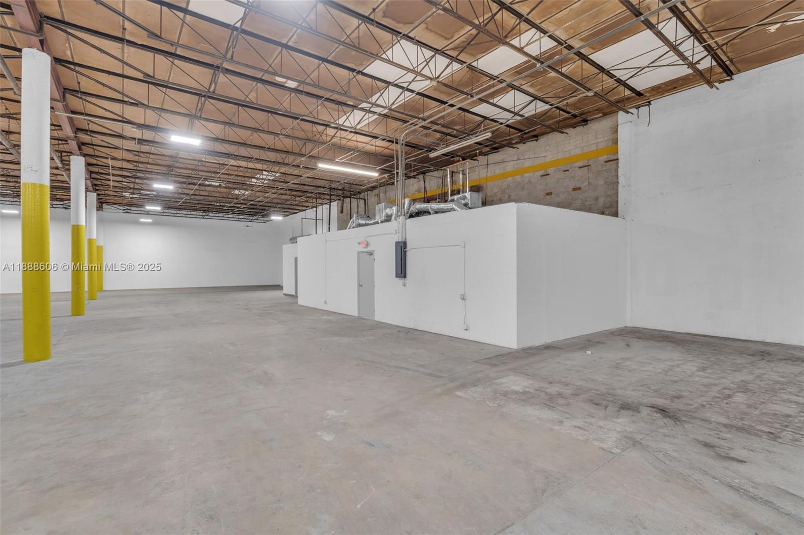1D  /   sq. ft. $ 2025-10-02 0 Photo