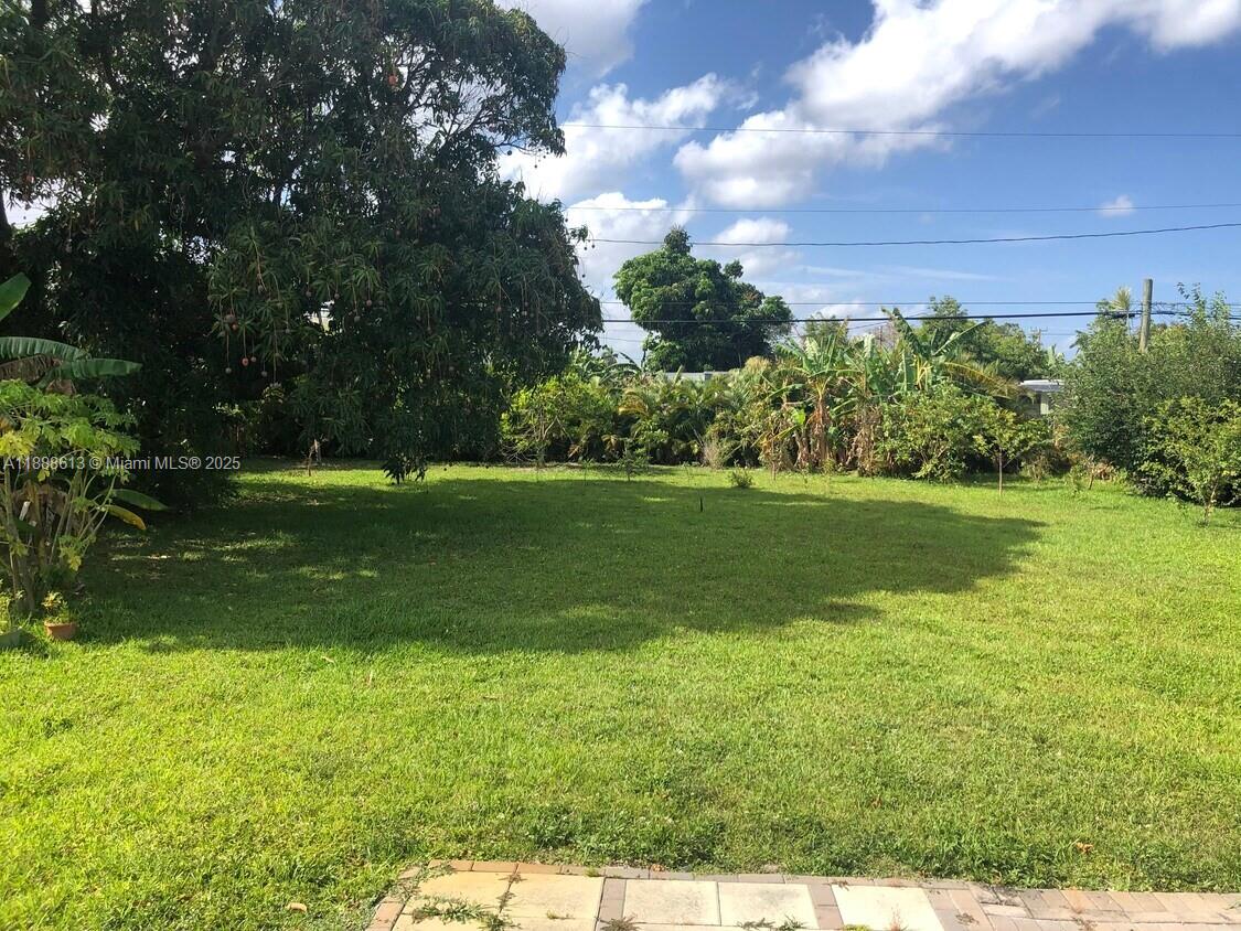   /   sq. ft. $ 2025-10-01 0 Photo