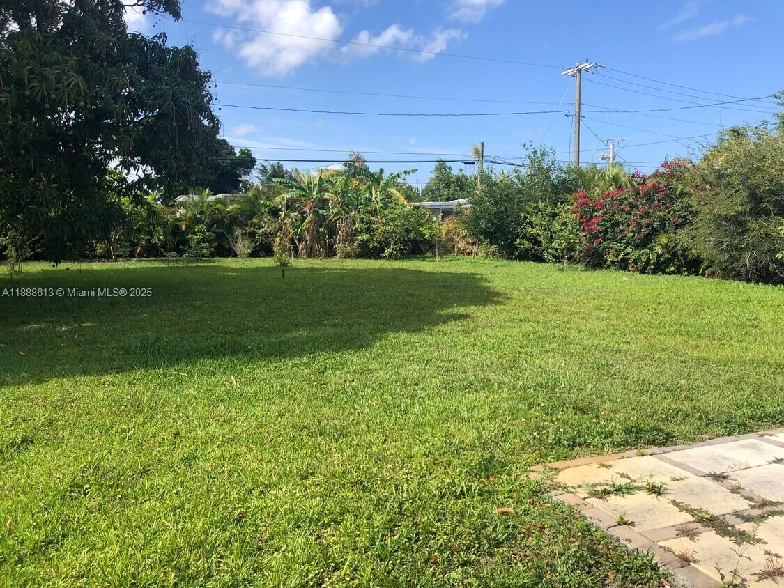   /   sq. ft. $ 2025-10-01 0 Photo