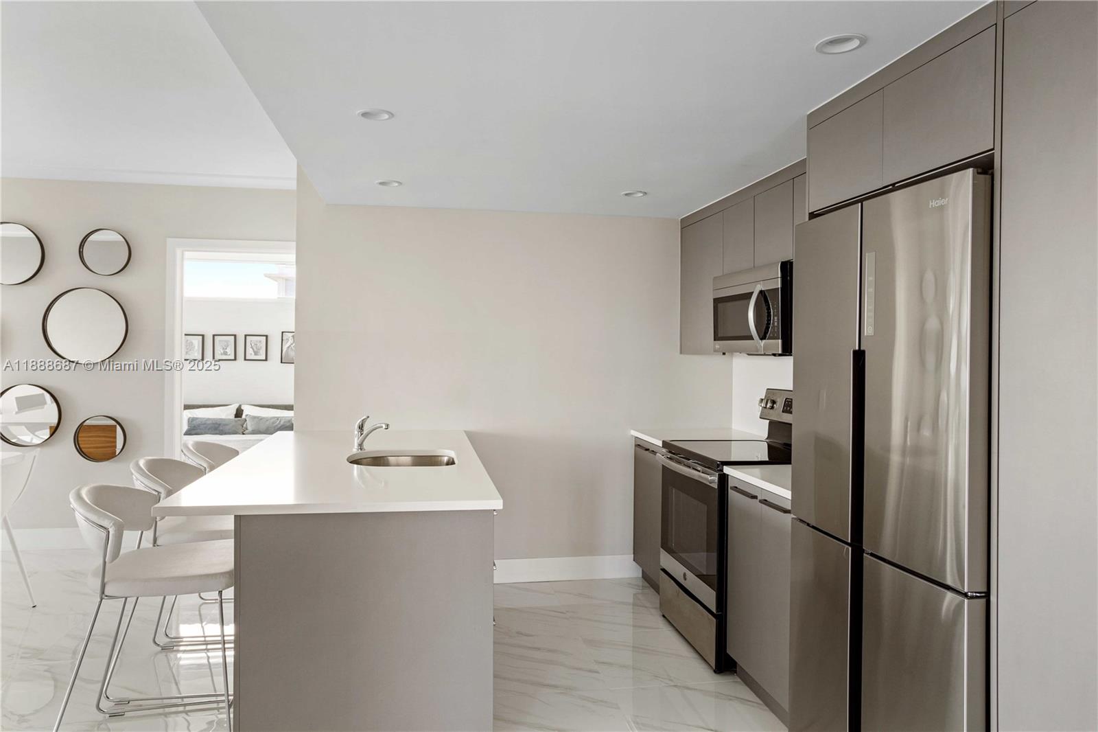 603 3 / 2 1304 sq. ft. $ 2025-10-02 0 Photo
