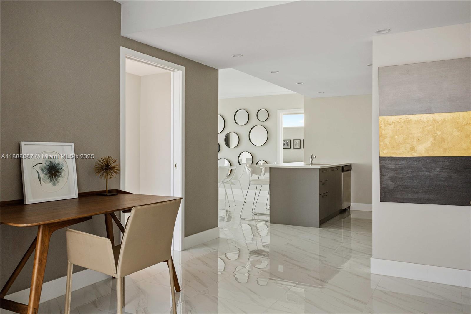 603 3 / 2 1304 sq. ft. $ 2025-10-02 0 Photo