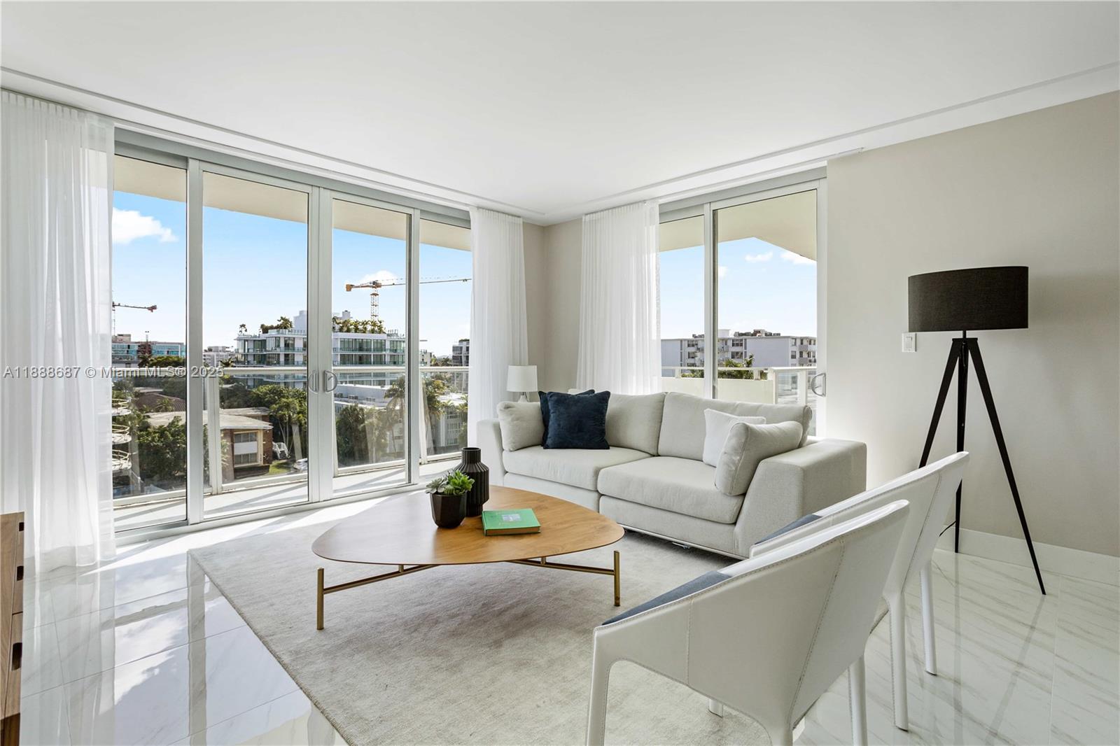 603 3 / 2 1304 sq. ft. $ 2025-10-02 0 Photo