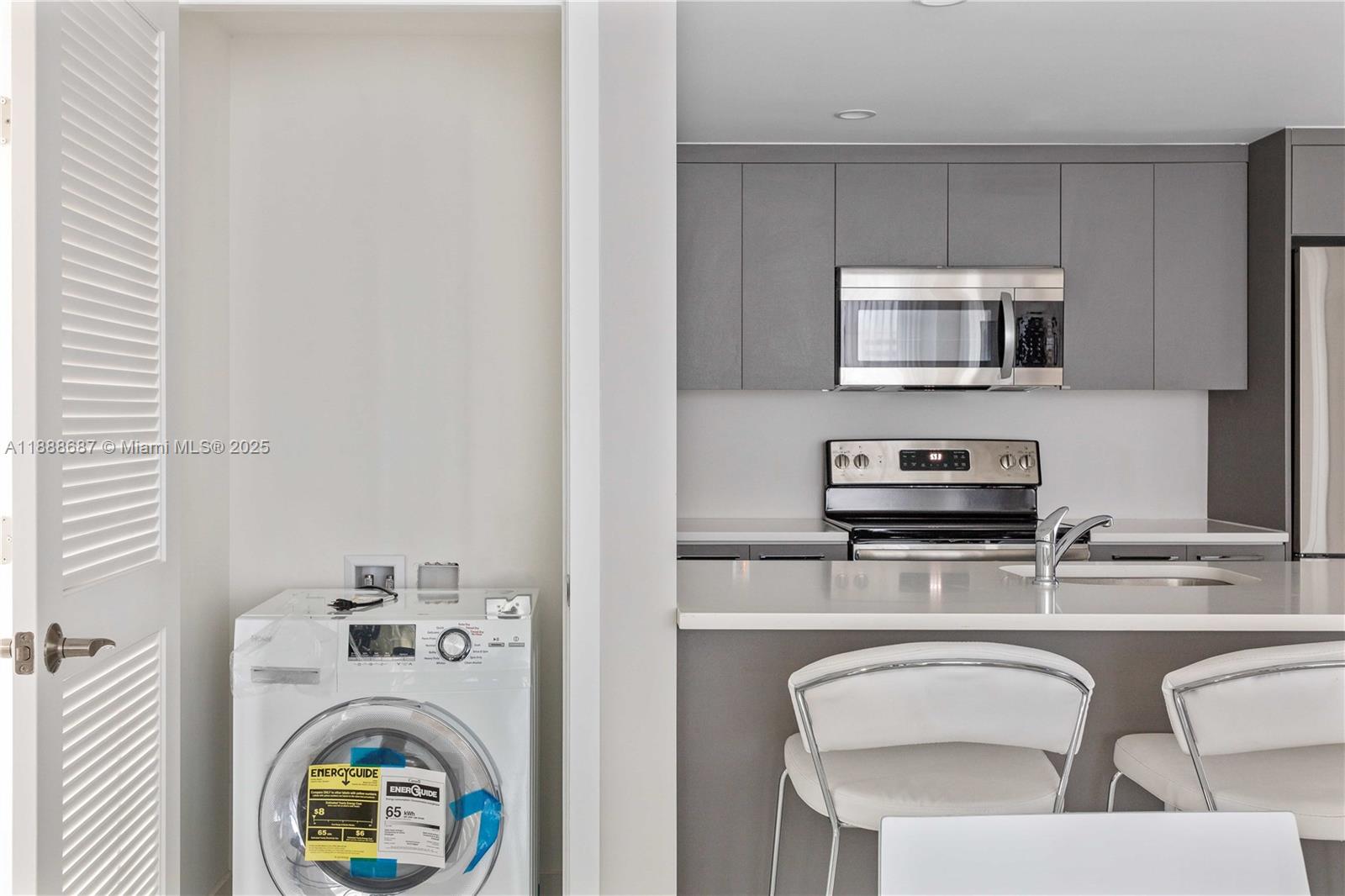 603 3 / 2 1304 sq. ft. $ 2025-10-02 0 Photo