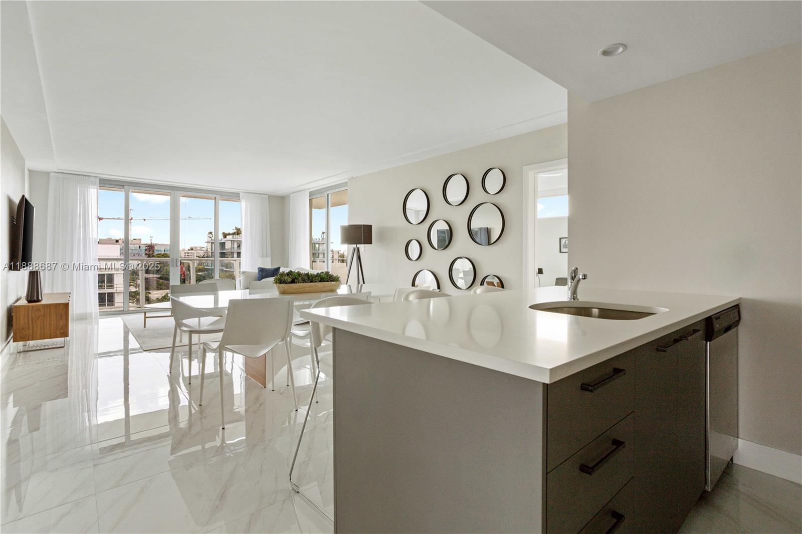 603 3 / 2 1304 sq. ft. $ 2025-10-02 0 Photo