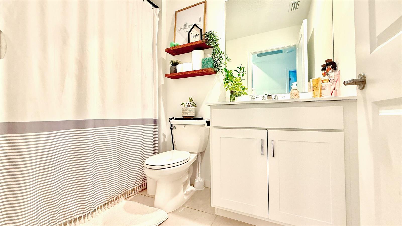 Ver detalles 612 3 / 2 1451 sq. ft. $ 2026-01-28 0 foto