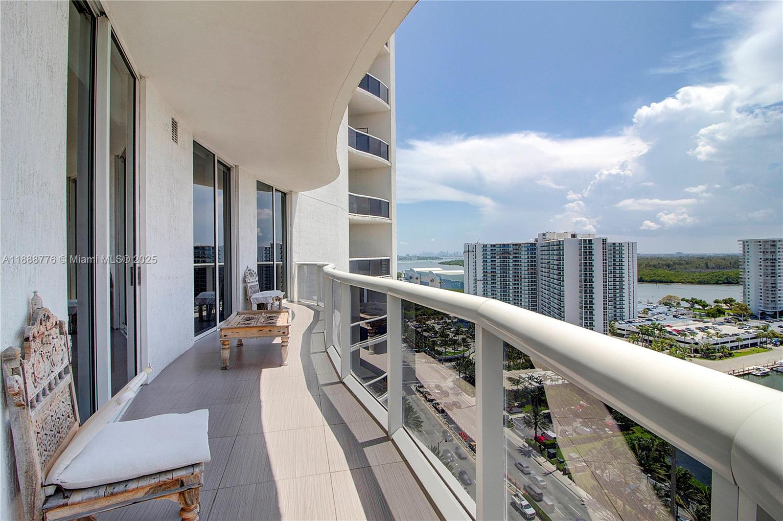 1605 2 / 2 1435 sq. ft. $ 2025-10-02 0 Photo