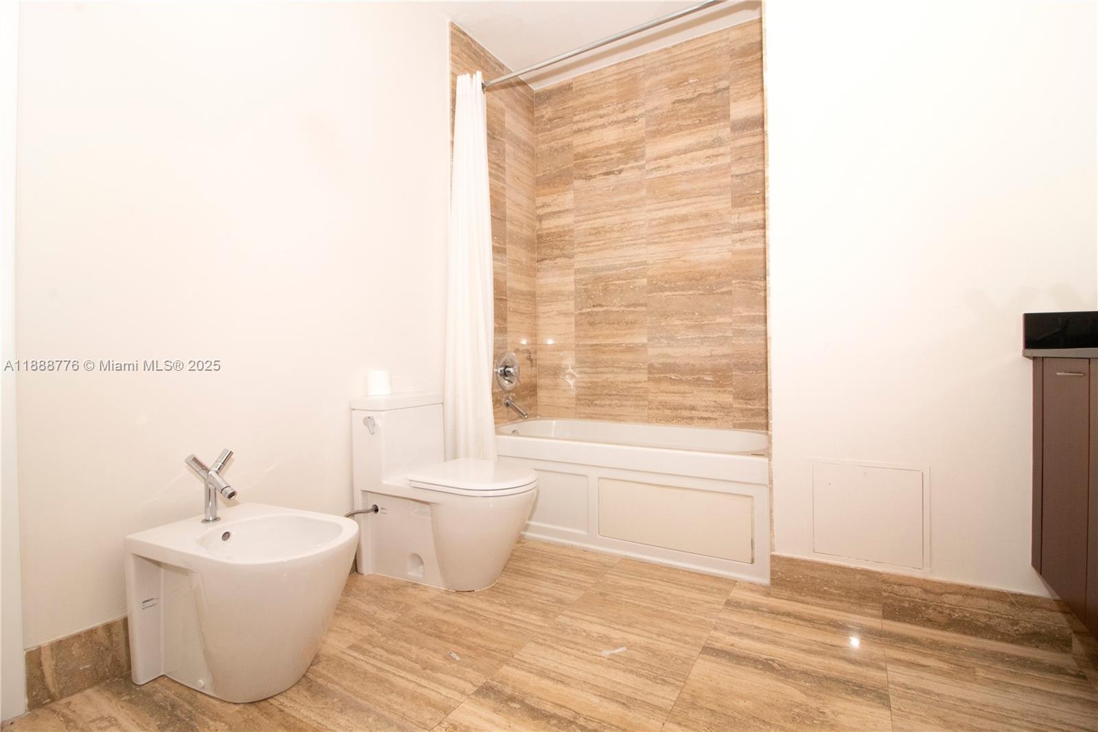 1605 2 / 2 1435 sq. ft. $ 2025-10-02 0 Photo