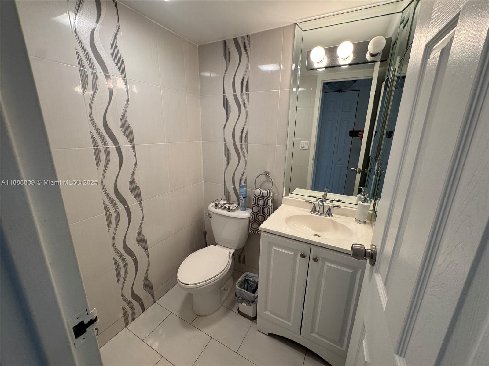 1530 1 / 2 991 sq. ft. $ 2025-10-02 0 Photo