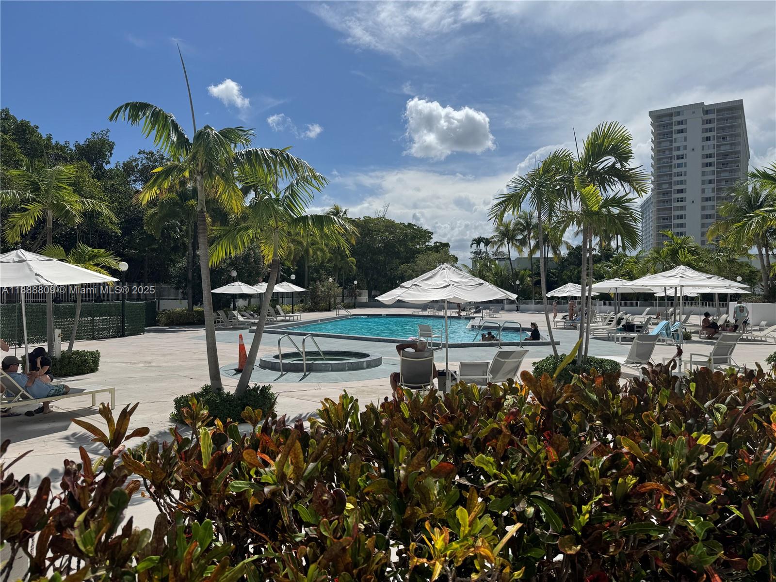 1530 1 / 2 991 sq. ft. $ 2025-10-02 0 Photo
