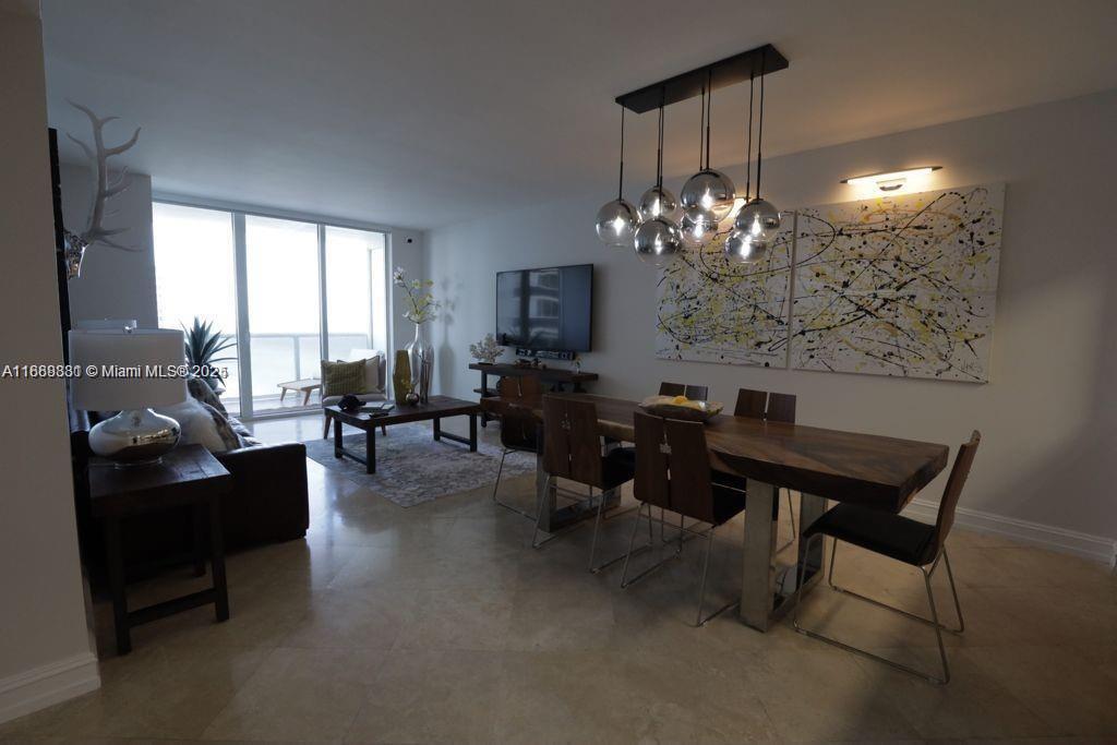 2011 2 / 2 1554 sq. ft. $ 2025-10-02 0 Photo