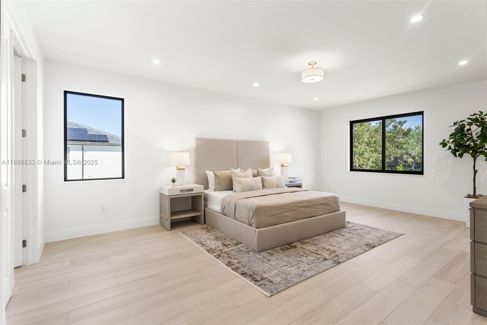 7285 4 / 4 4143 sq. ft. $ 2025-10-02 0 Photo