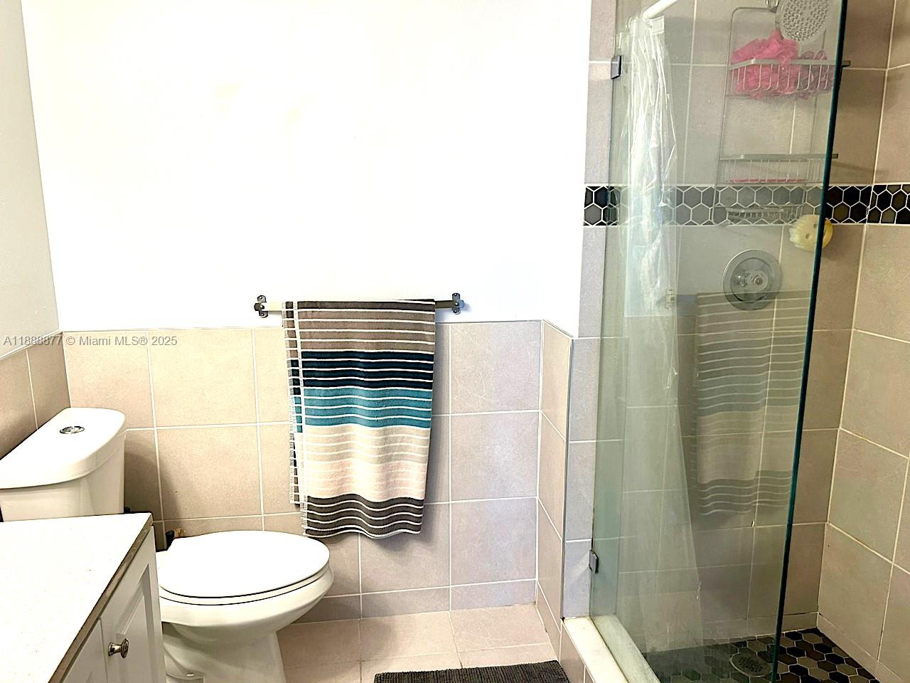 See details 107 2 / 2 1070 sq. ft. $ 2025-10-02 0 Photo