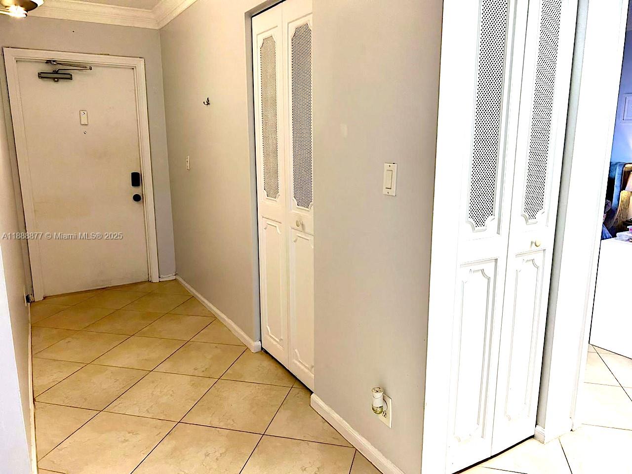 See details 107 2 / 2 1070 sq. ft. $ 2025-10-02 0 Photo